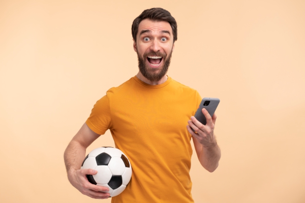 5 aplicativos para organizar o futebol com os amigos